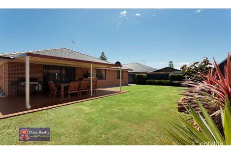 11 Noosa Dr, Secret Harbour, WA 6173