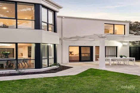 Property photo of 70 Carpenter Street Brighton VIC 3186