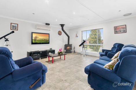 Property photo of 7 Baringa Close Green Valley NSW 2168