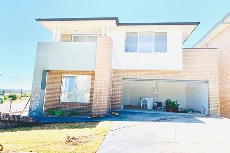 Property photo of 2 Bugle Circuit Kellyville NSW 2155