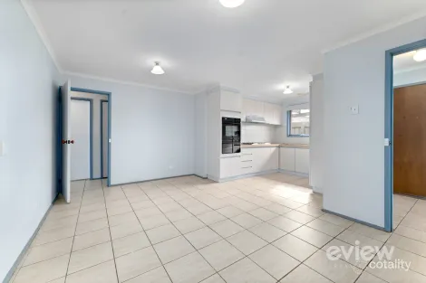 Property photo of 4 Kite Court Werribee VIC 3030