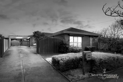 Property photo of 12 Zara Court Albanvale VIC 3021