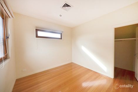 Property photo of 2/21 Dion Road Glen Waverley VIC 3150
