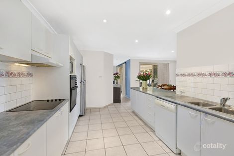 Property photo of 2 Swindon Close Lake Haven NSW 2263