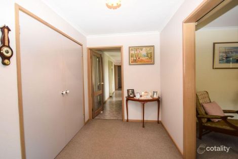 Property photo of 12 Martin Place Wangaratta VIC 3677