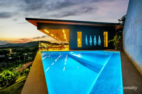 Property photo of 23 Knott Court Whitfield QLD 4870