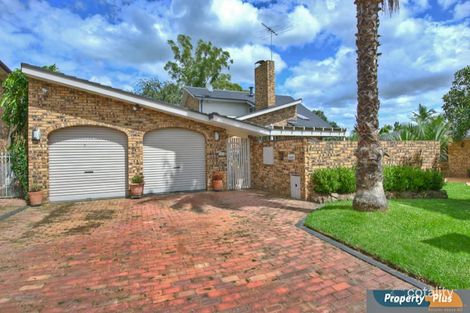 4 Canary Cl, St Clair, NSW 2759
