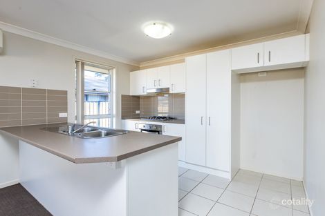 Property photo of 25 Zinfandel Circuit Cessnock NSW 2325