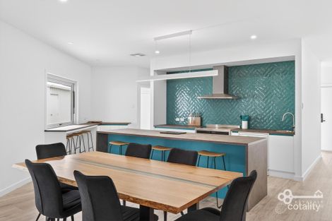 Property photo of 11 Norwich Place Mount Gambier SA 5290