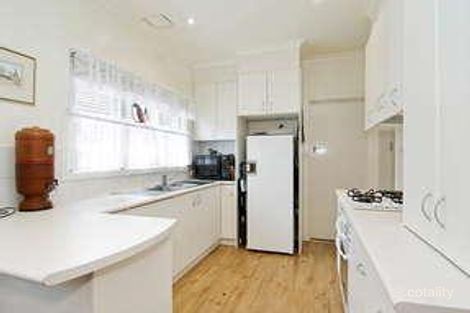 Property photo of 1 Leonie Avenue Bentleigh East VIC 3165