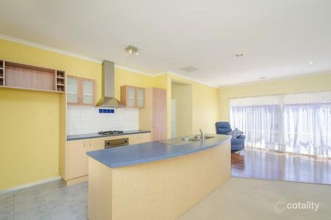 Property photo of 5 Sherdley Green Caroline Springs VIC 3023