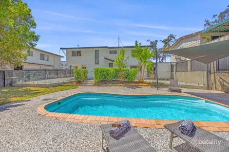 Property photo of 4 Lachlan Avenue Molendinar QLD 4214