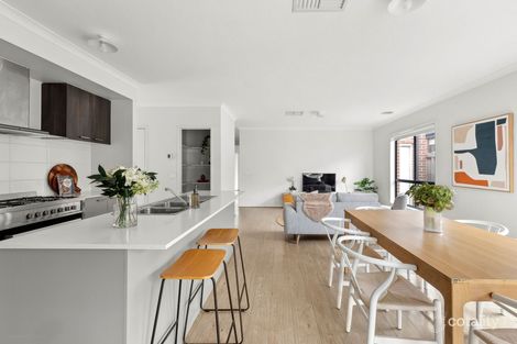 17 Sanctuary Bvd, Armstrong Creek, VIC 3217