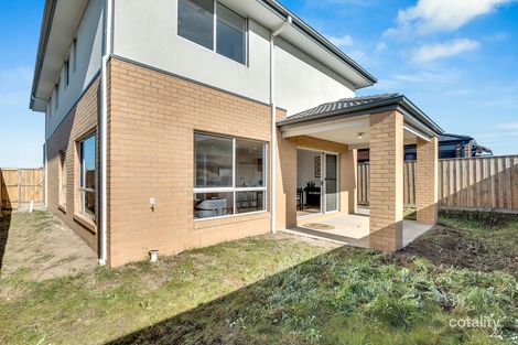 Property photo of 18 Lemongrass Drive Mickleham VIC 3064