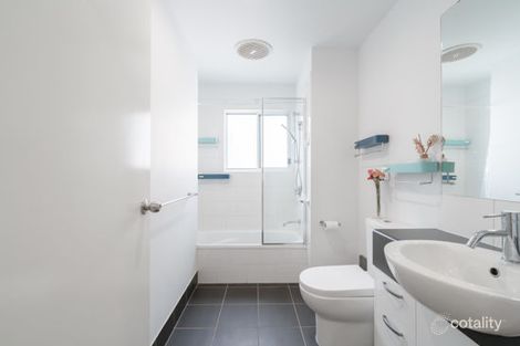 Property photo of 2/164 Norman Avenue Norman Park QLD 4170