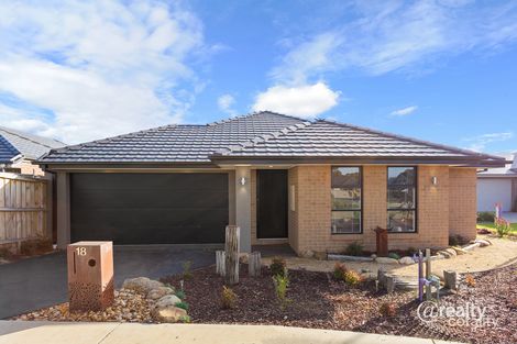 18 Sandpiper Cct, Cowes, VIC 3922