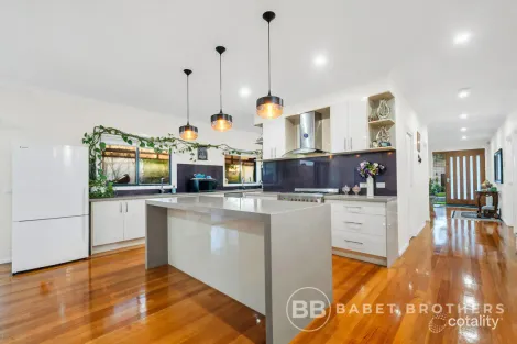 Property photo of 7 Prescott Drive Cranbourne North VIC 3977
