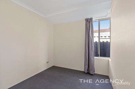 Property photo of 77 Brenchley Drive Atwell WA 6164