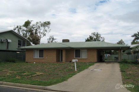 10 Alamein Dr, Emerald, QLD 4720