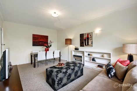 2/5 Willow Gr, Canterbury, VIC 3126