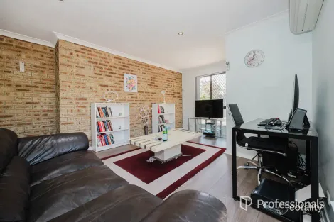 Property photo of 2 Towerhill Road Alexander Heights WA 6064