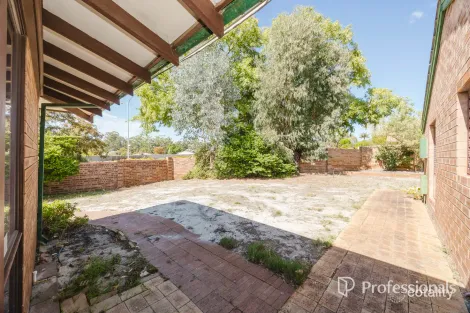 Property photo of 2 Towerhill Road Alexander Heights WA 6064