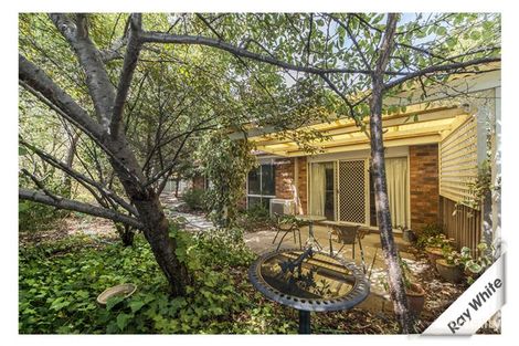 2 Allitt Pl, Banks, ACT 2906