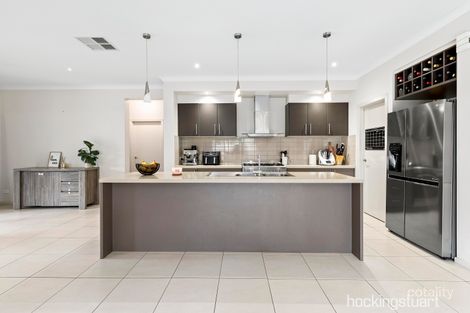 Property photo of 12 Trentham Avenue Eynesbury VIC 3338