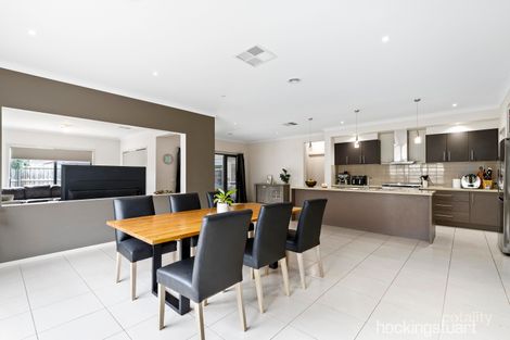 Property photo of 12 Trentham Avenue Eynesbury VIC 3338