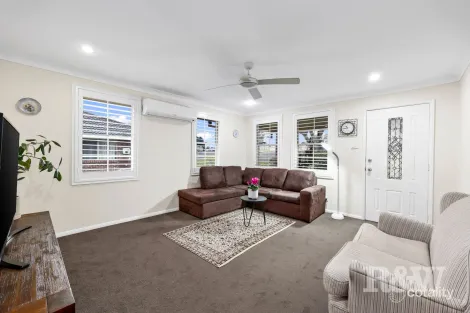 Property photo of 51A Frontignan Street Eschol Park NSW 2558