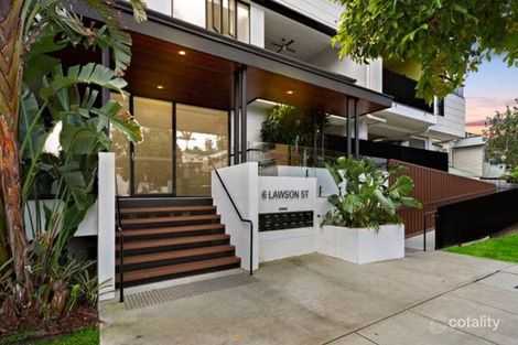 Property photo of 29 Riding Road Hawthorne QLD 4171