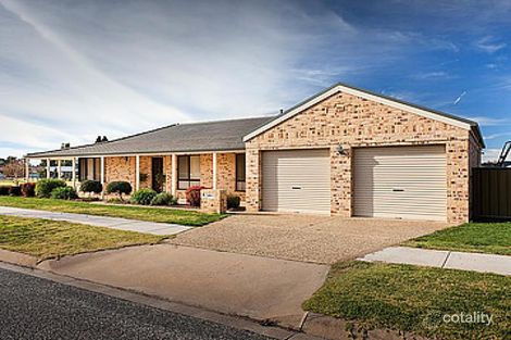 1 Beaus Ct, East Albury, NSW 2640