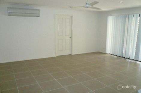 Property photo of 21 Lillypilly Crescent Flinders View QLD 4305