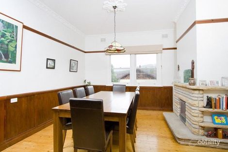 Property photo of 11 Beattie Avenue Bulli NSW 2516