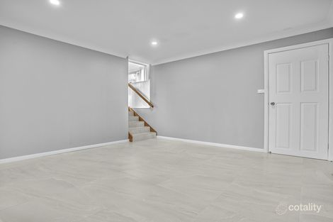 Property photo of 11 Herborn Place Minto NSW 2566