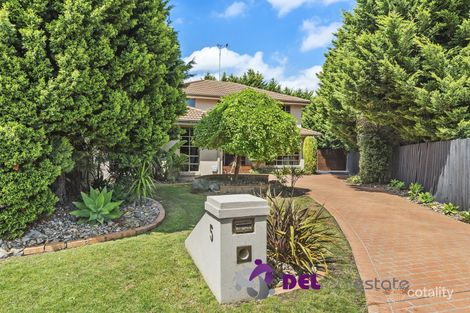 Property photo of 5 Rola Close Endeavour Hills VIC 3802