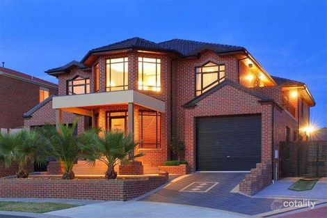 8 Narelle Ct, Mill Park, VIC 3082