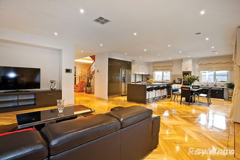 Property photo of 5 Sagan Court Glen Waverley VIC 3150