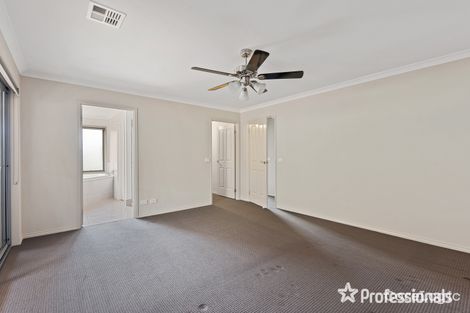 Property photo of 10 Jasmine Rise Kangaroo Flat VIC 3555