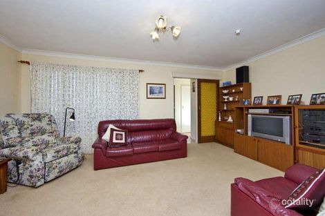 Property photo of 1 Arlington Street Belmont North NSW 2280