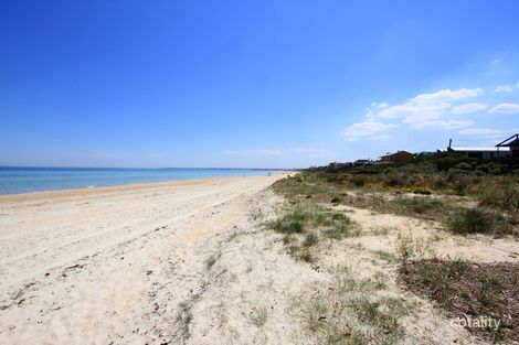Property photo of 77 Kinross Avenue Edithvale VIC 3196