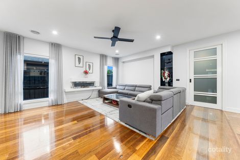 Property photo of 14 Bausch Street Berwick VIC 3806