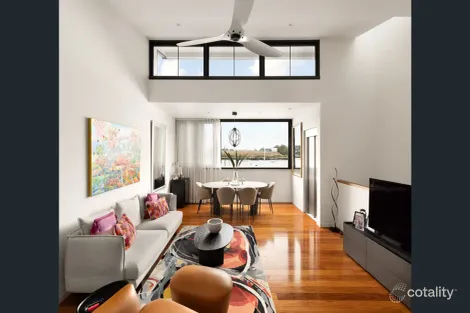 12/102 Parkside Cct, Hamilton, QLD 4007