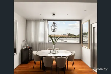 Property photo of 12/102 Parkside Circuit Hamilton QLD 4007