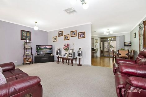 Property photo of 1/21 Mayfield Parade Strathdale VIC 3550