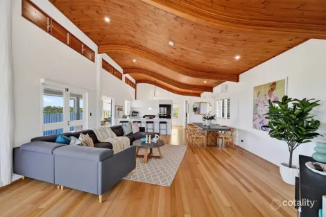 Property photo of 45 Gilbert Crescent Castle Hill QLD 4810