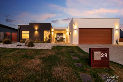 29 Berkshire Pde, Penguin, TAS 7316