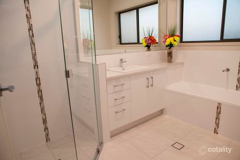 Property photo of 7 Kingfisher Drive Oakhurst QLD 4650