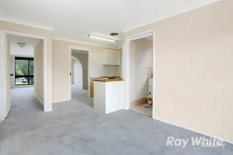 Property photo of 77 Aminta Crescent Hassall Grove NSW 2761
