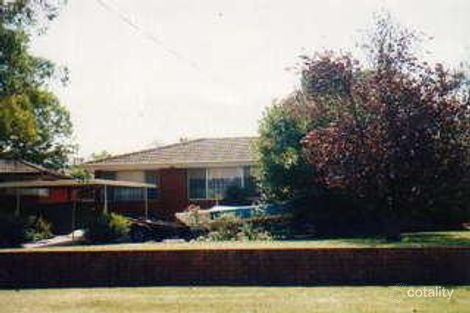 1 Loddon Cres, Campbelltown, NSW 2560